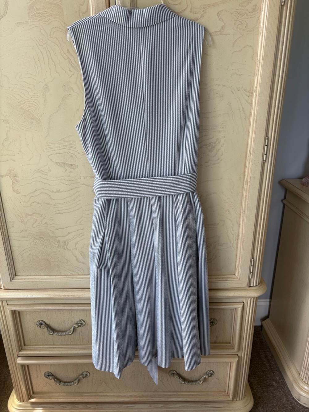 Anne Klein Mtn Blue and White Striped, Pleated Sleeveless Midi Dress with Tie - Picture 5 of 6
